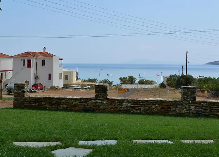 Rooster Guesthouse Rooms